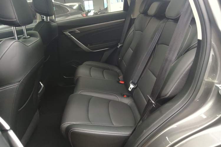 Used Farizon FX 2021 1.8T Smart Connect 5-Seater Interior 4