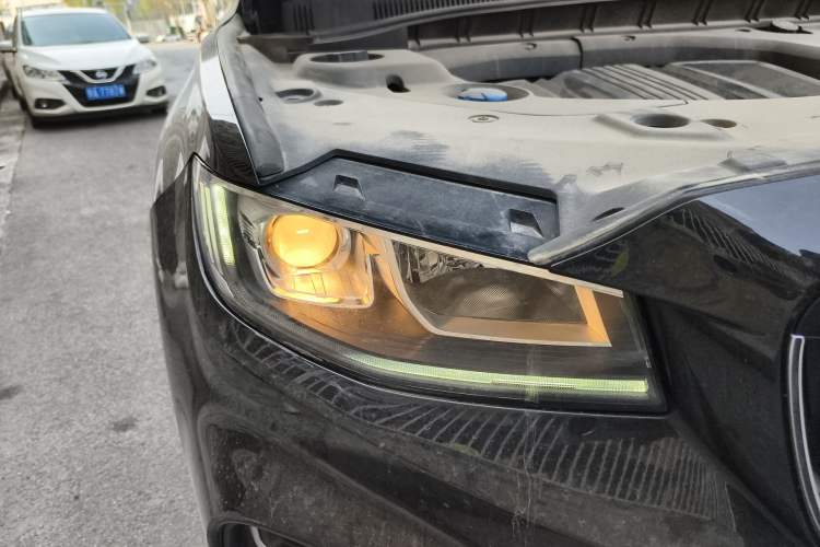 Used Farizon FX 2020 1.8T Smart Connect Edition 4 Seats Right Front Headlight