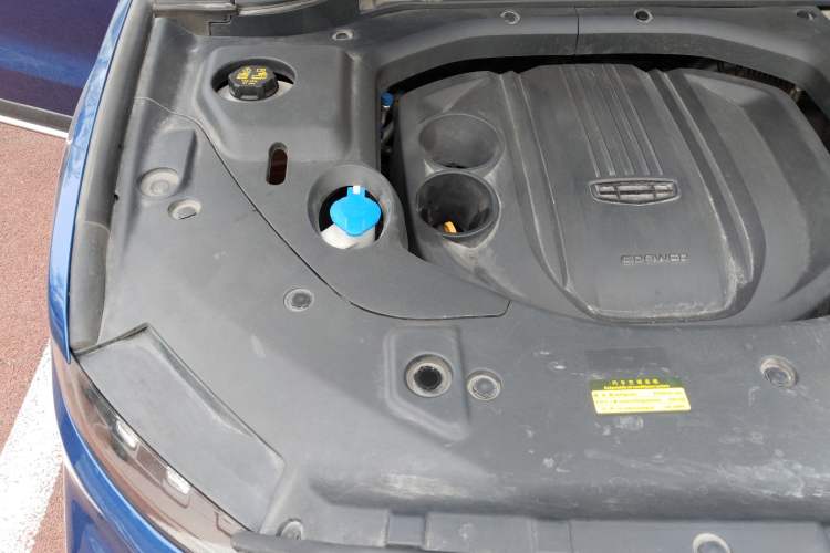 Used Farizon FX 2020 1.8T Smart Edition 4-Seater Engine Bay Right