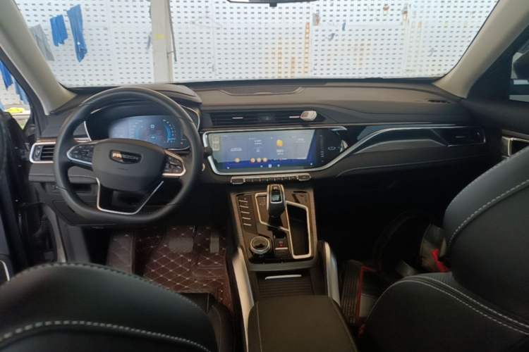 Used Farizon FX 2020 1.8T Smart Connect Edition 4 Seats Center Console