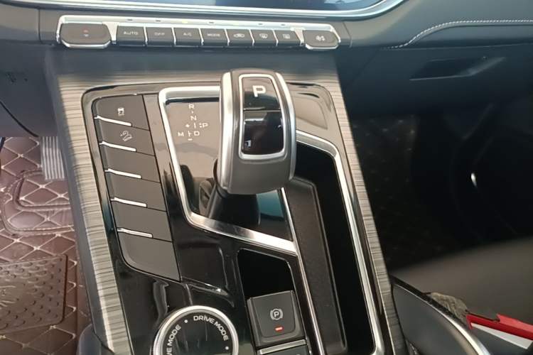 Used Farizon FX 2020 1.8T Smart Connect Edition 4 Seats Gear Lever