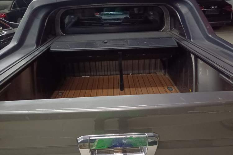 Used Farizon FX 2020 1.8T Smart Connect Edition 4 Seats Trunk