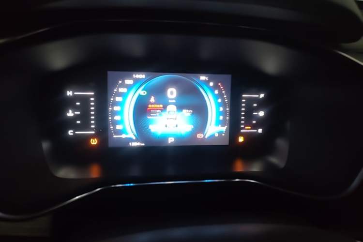 Used Farizon FX 2021 1.8T Smart Connect 5-Seater Instrument Cluster