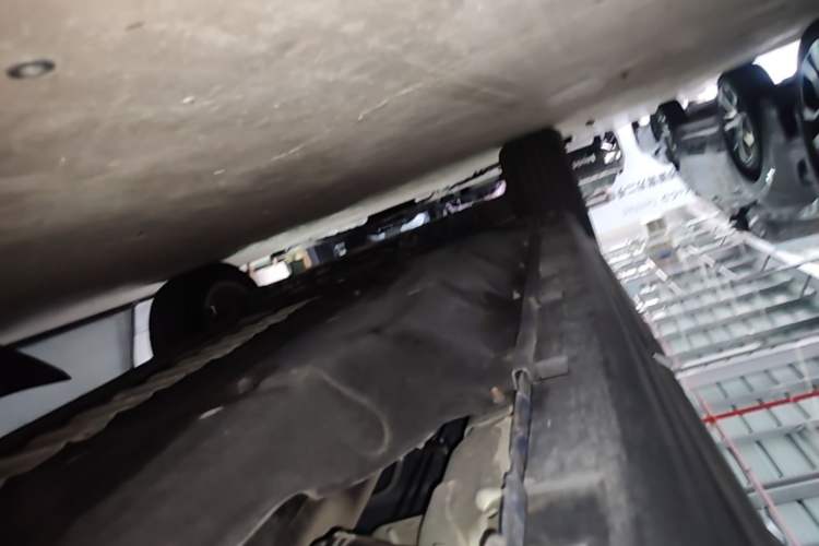 Used Farizon FX 2021 1.8T Smart Connect 5-Seater Left Side Sill