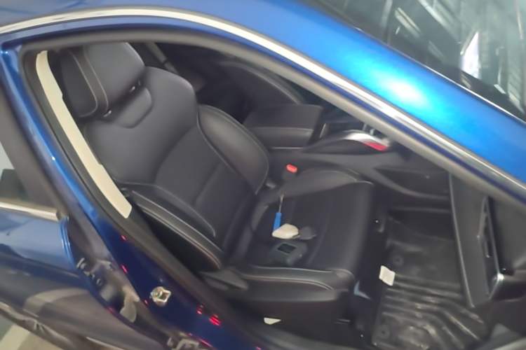 Used Farizon FX 2021 1.8T Smart Connect 5-Seater Right Front Seat