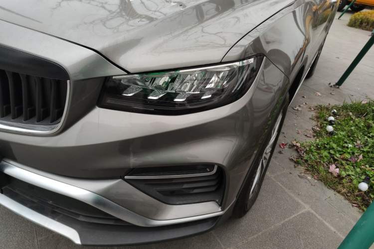 Used Farizon FX 2021 1.8T Smart Edition 5-seater Left Front Headlight