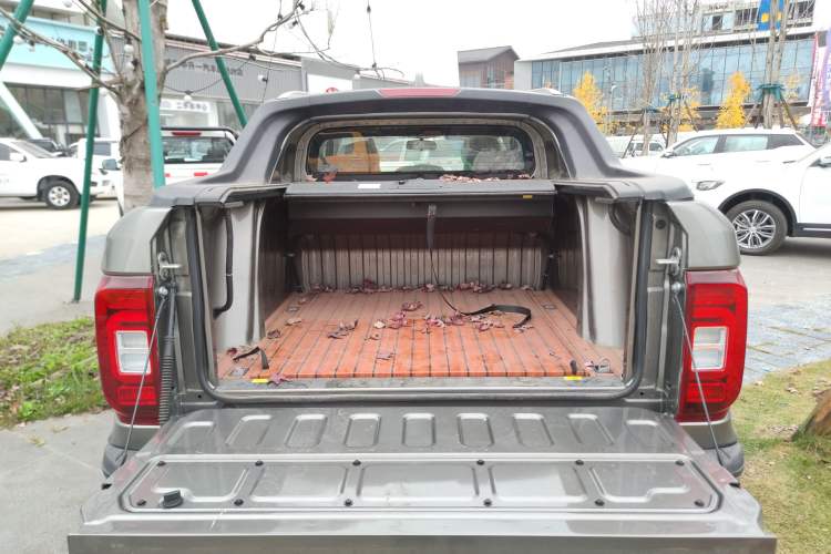 Used Farizon FX 2021 1.8T Smart Edition 5-seater Trunk