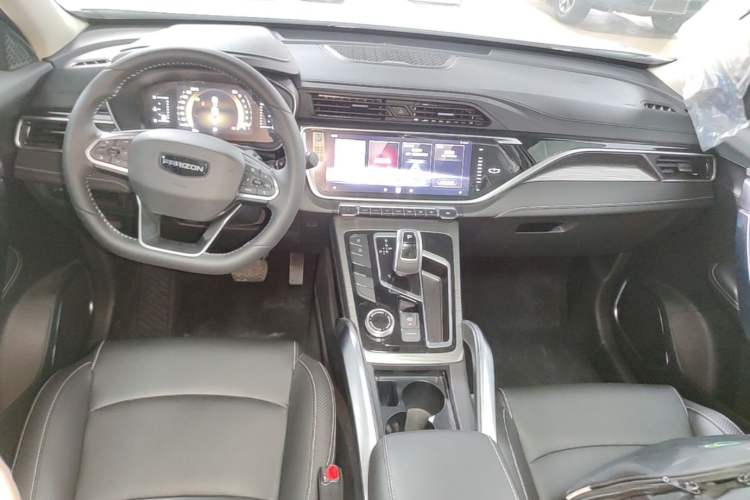 Used Farizon FX 2021 1.8T Smart Connect 5-Seater Center Console