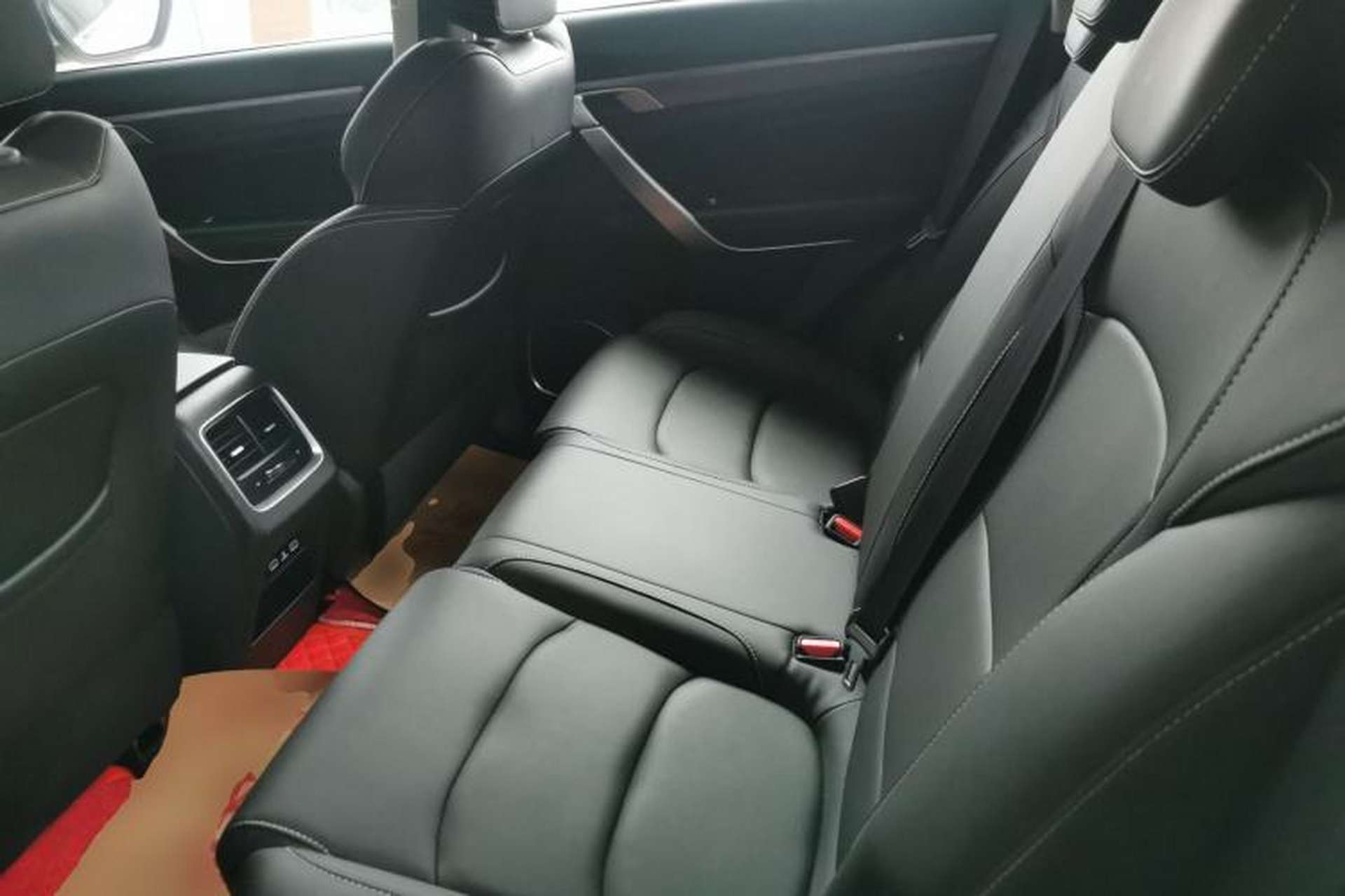 Used Farizon FX 2021 1.8T Smart Connect 5-Seater Left Rear Seat