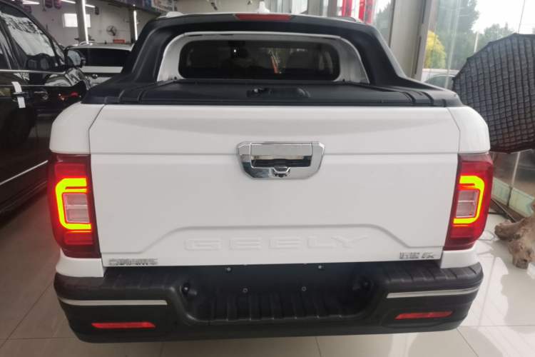 Used Farizon FX 2021 1.8T Smart Connect 5-Seater Rear