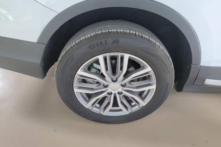 Used Farizon FX 2021 1.8T Smart Connect 5-Seater Right Rear Wheel Hub