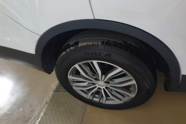 Used Farizon FX 2021 1.8T Smart Connect 5-Seater Right Rear Wheel Hub