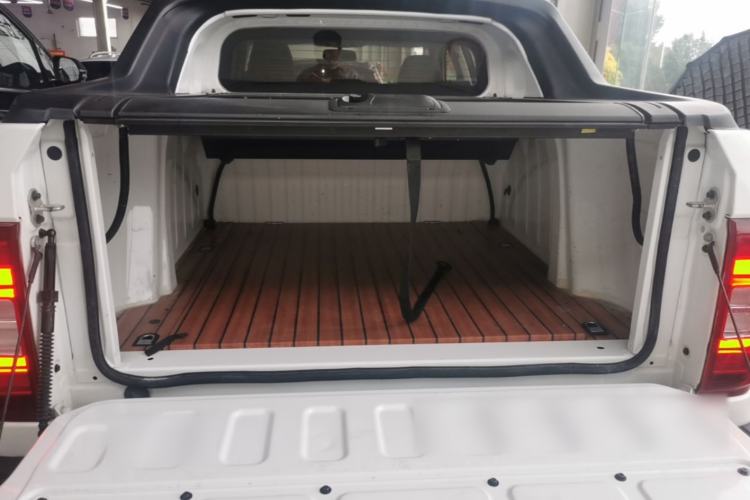 Used Farizon FX 2021 1.8T Smart Connect 5-Seater Trunk