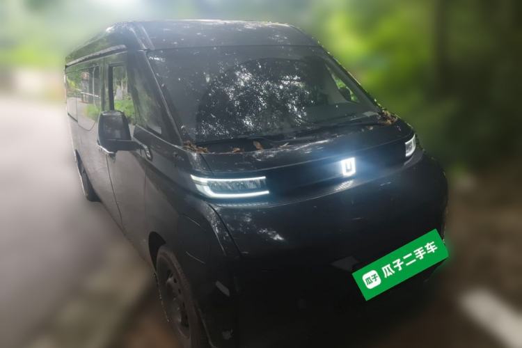 Used Farizon Super VAN 2024 Zhifu Edition Mid-Drive Mid-Roof 83 kWh Front Right 45 Deg