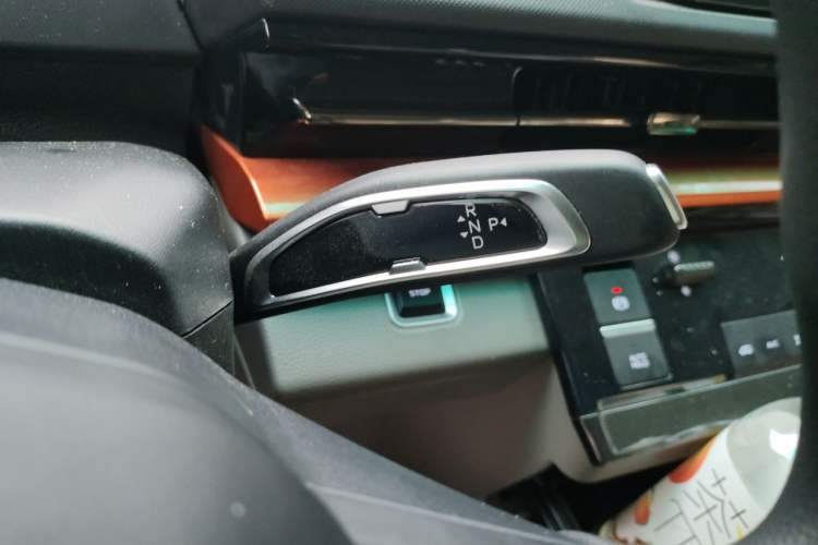 Used Farizon Super VAN 2024 Zhifu Edition Mid-Axle Mid-Roof 68 kWh Gear Lever