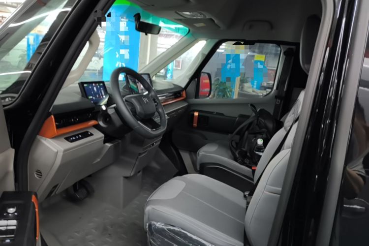 Used Farizon Super VAN 2024 Zhifu Edition Mid-Drive Mid-Roof 83 kWh Left Front Seat