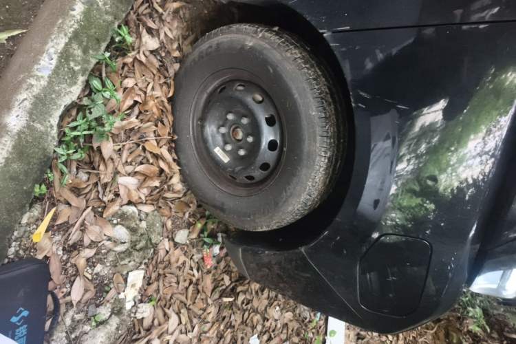 Used Farizon Super VAN 2024 Zhifu Edition Mid-Drive Mid-Roof 83 kWh Right Front Wheel Hub