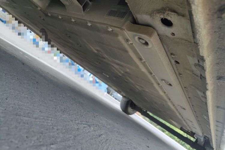 Used Farizon Super VAN 2024 Zhifu Edition Mid-Axle Low-Roof 68 kWh Chassis Front Left