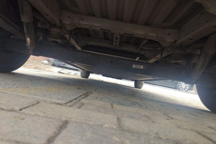 Used Farizon Super VAN 2024 Zhifu Edition Mid-Axle Mid-Roof 68 kWh Chassis Rear