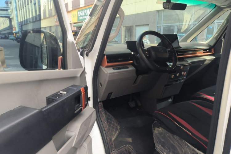 Used Farizon Super VAN 2024 Zhifu Edition Action-Oriented Short-Wheelbase Mid-Roof Model with 51 kWh Driver Seat