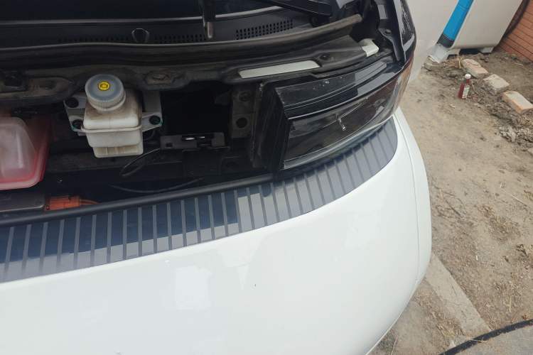 Used Farizon Super VAN 2024 Zhifu Edition Mid-Axle Mid-Roof 68 kWh Engine Bay Left