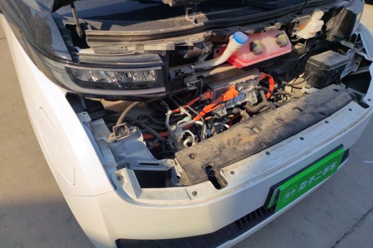 Used Farizon Super VAN 2024 Zhifu Edition Mid-axle Low-Roof 83 kWh Engine Bay Right