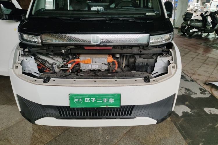 Used Farizon Super VAN 2024 Smart Wealth Edition Mid-Roof High-Top 66 kWh Engine Bay