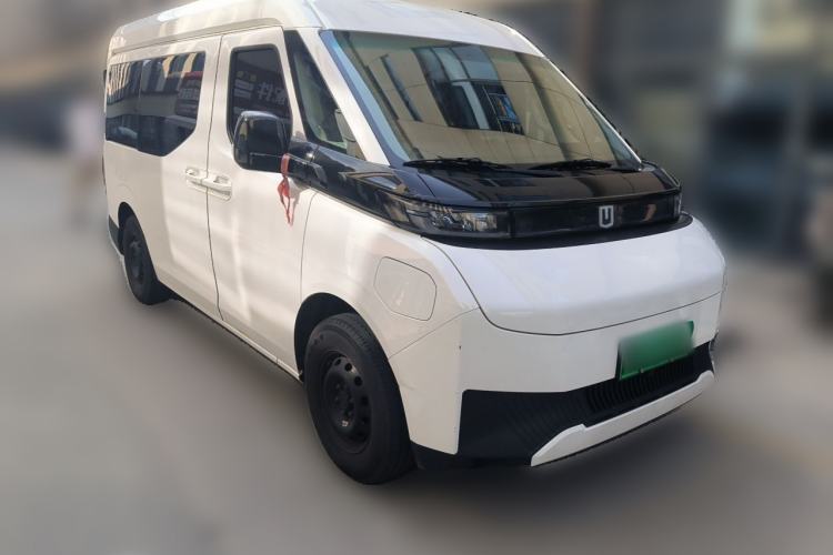 Used Farizon Super VAN 2024 Zhifu Edition Action-Oriented Short-Wheelbase Mid-Roof Model with 51 kWh Front Right 45 Deg