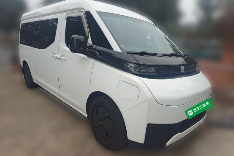 Used Farizon Super VAN 2024 Zhifu Edition Mid-Axle Mid-Roof 68 kWh Front Right 45 Deg