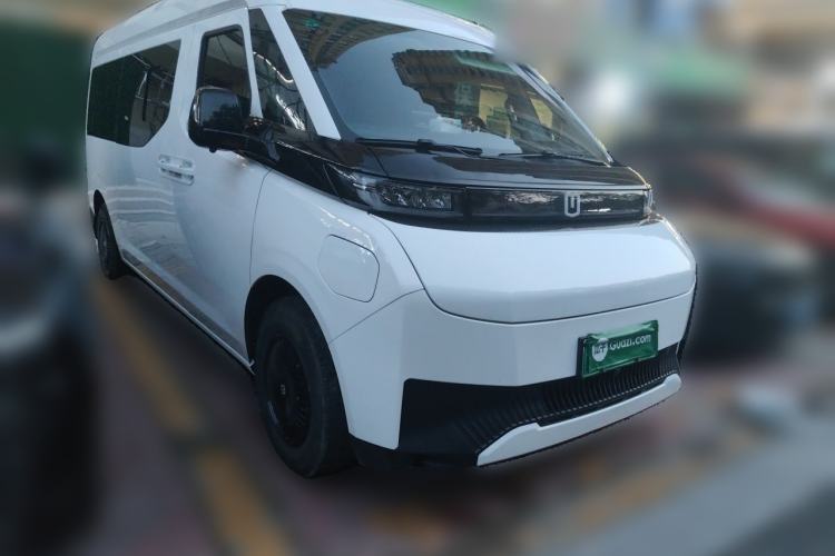 Used Farizon Super VAN 2024 Zhifu Edition Mid-Axle Mid-Roof 68 kWh Front Right 45 Deg