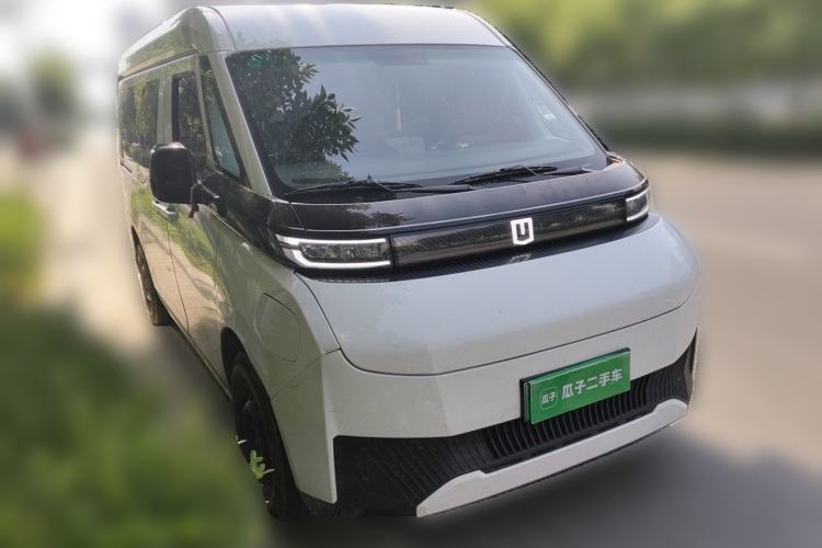 Used Farizon Super VAN 2024 Zhifu Edition Action-Oriented Short-Wheelbase Mid-Roof Model with 51 kWh Front Right 45 Deg