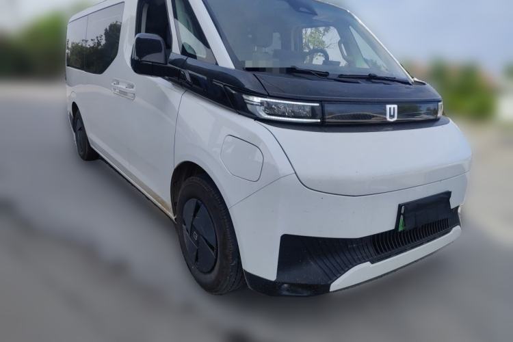 Used Farizon Super VAN 2024 Zhifu Edition Mid-Axle Low-Roof 68 kWh Front Right 45 Deg