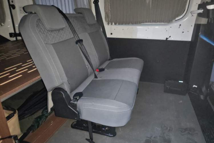 Used Farizon Super VAN 2024 Zhifu Edition Action-Oriented Short-Wheelbase Mid-Roof Model with 51 kWh Left Rear Seat