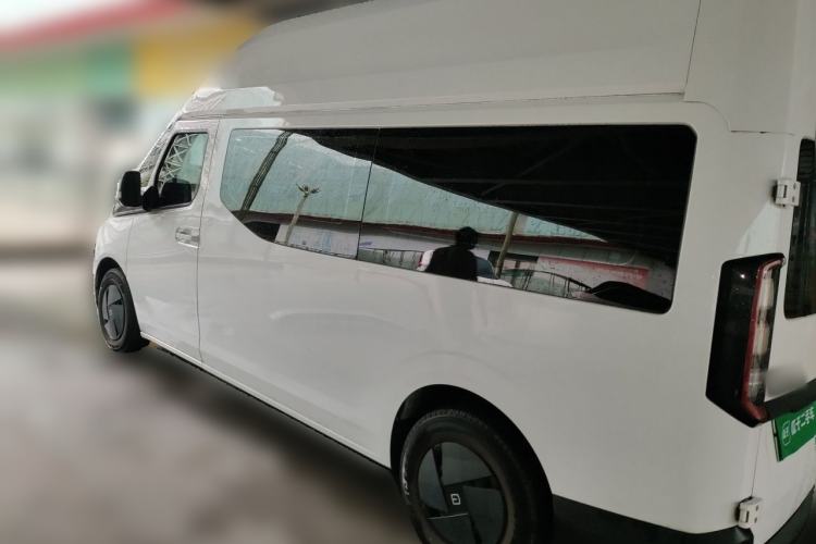 Used Farizon Super VAN 2024 Smart Wealth Edition Mid-Roof High-Top 66 kWh Rear Left 45 Deg