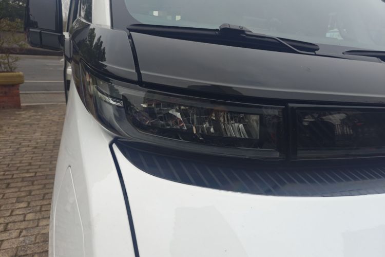 Used Farizon Super VAN 2024 Zhifu Edition Mid-Axle Mid-Roof 68 kWh Right Front Headlight