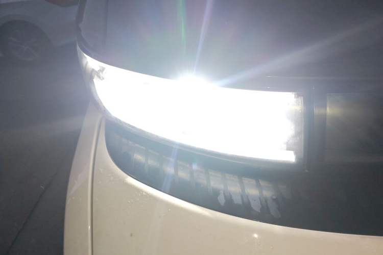 Used Farizon Super VAN 2024 Zhifu Edition Action-Oriented Short-Wheelbase Mid-Roof Model with 51 kWh Right Front Headlight