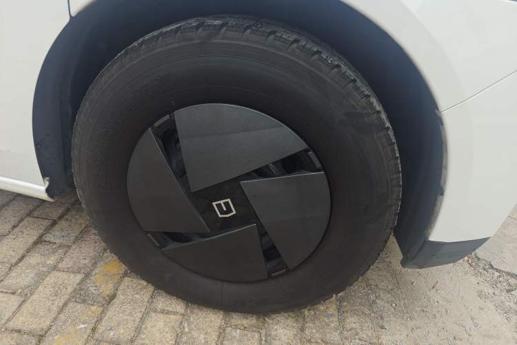 Used Farizon Super VAN 2024 Zhifu Edition Mid-Axle Mid-Roof 68 kWh Right Front Wheel Hub
