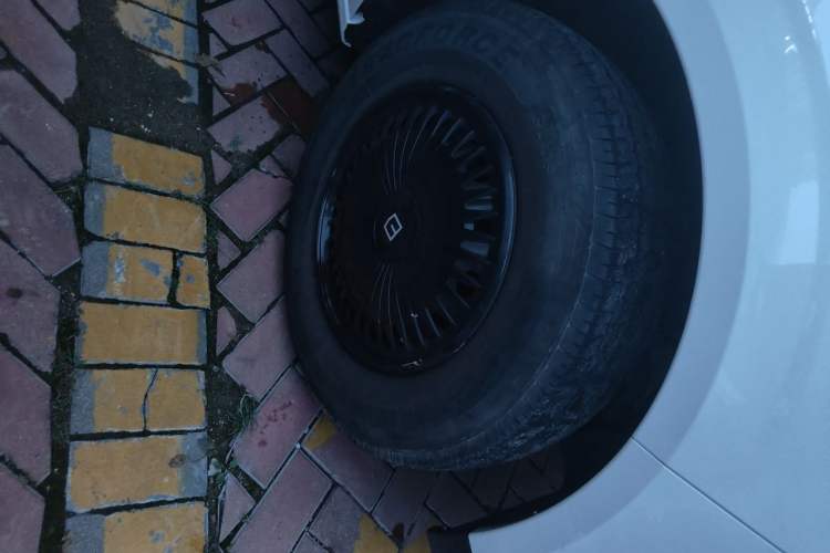 Used Farizon Super VAN 2024 Zhifu Edition Mid-Axle Mid-Roof 68 kWh Right Front Wheel Hub
