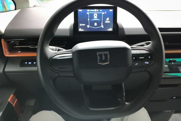 Used Farizon Super VAN 2024 Zhifu Edition Action-Oriented Short-Wheelbase Mid-Roof Model with 51 kWh Steering Wheel