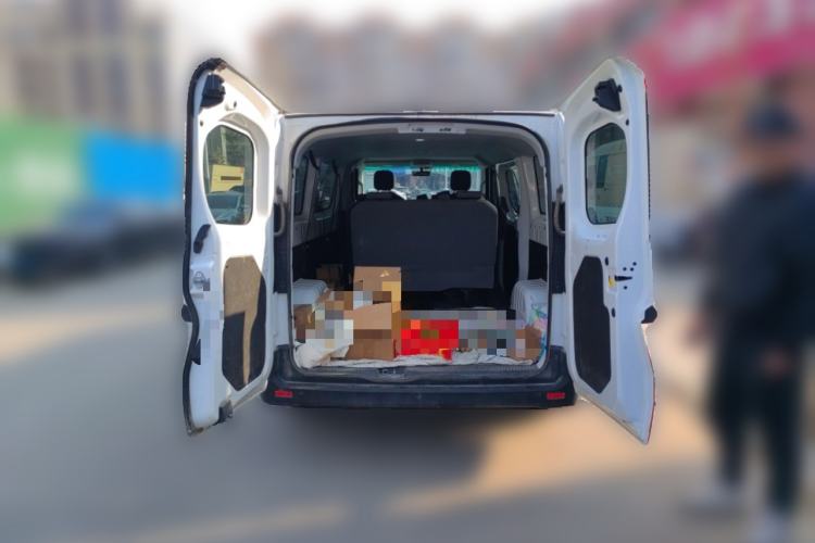 Used Farizon Super VAN 2024 Zhifu Edition Mid-axle Low-Roof 83 kWh Trunk