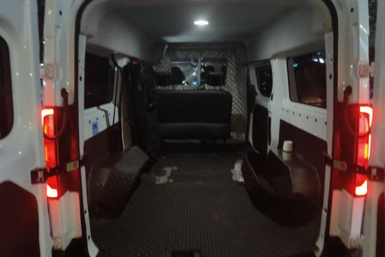 Used Farizon Super VAN 2024 Zhifu Edition Mid-Axle Mid-Roof 68 kWh Trunk