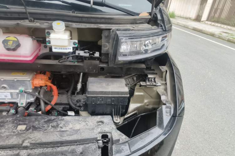Used Farizon Super VAN 2025 Model, Zhifu Edition, Short-wheelbase Medium-roof, 83 kWh Engine Bay Left