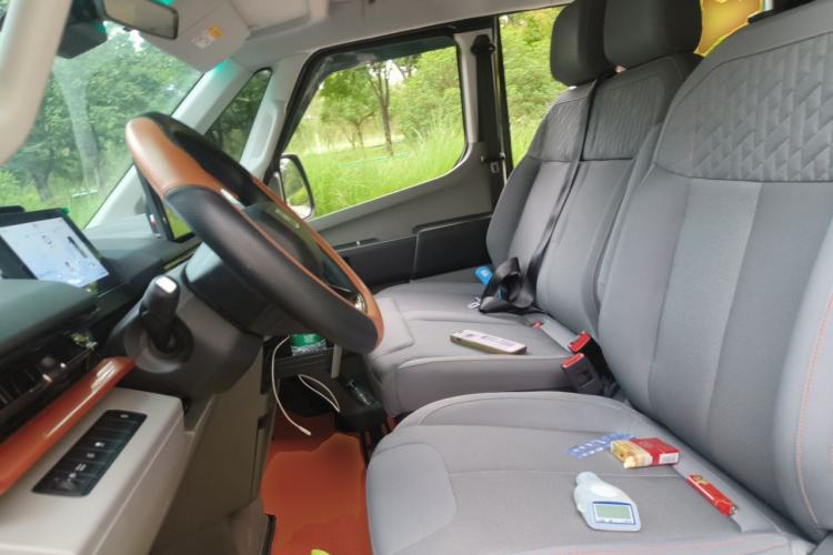 Used Farizon Super VAN 2025 Model, Zhifu Edition, Short-wheelbase Medium-roof, 83 kWh Left Front Seat