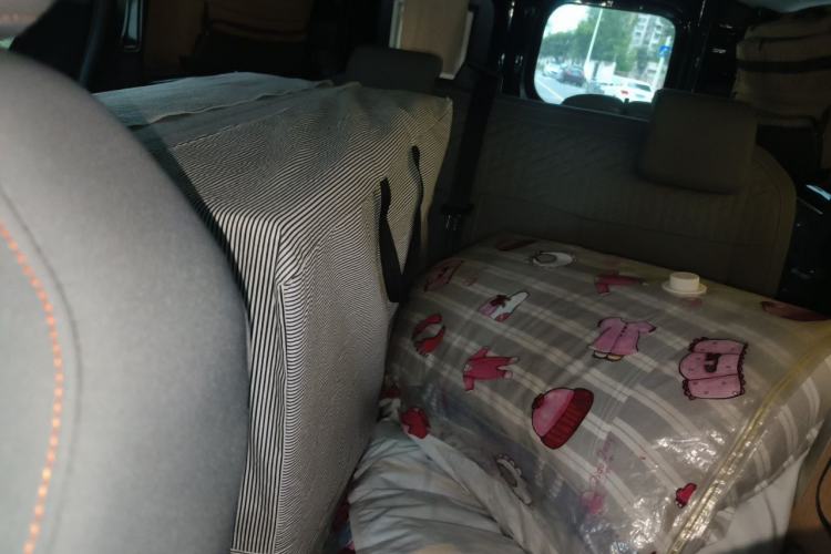 Used Farizon Super VAN 2025 Model, Zhifu Edition, Short-wheelbase Medium-roof, 83 kWh Left Rear Seat