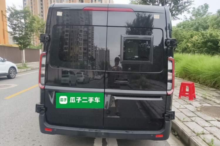 Used Farizon Super VAN 2025 Model, Zhifu Edition, Short-wheelbase Medium-roof, 83 kWh Rear