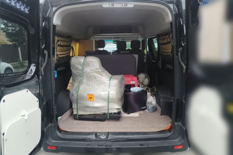 Used Farizon Super VAN 2025 Model, Zhifu Edition, Short-wheelbase Medium-roof, 83 kWh Trunk