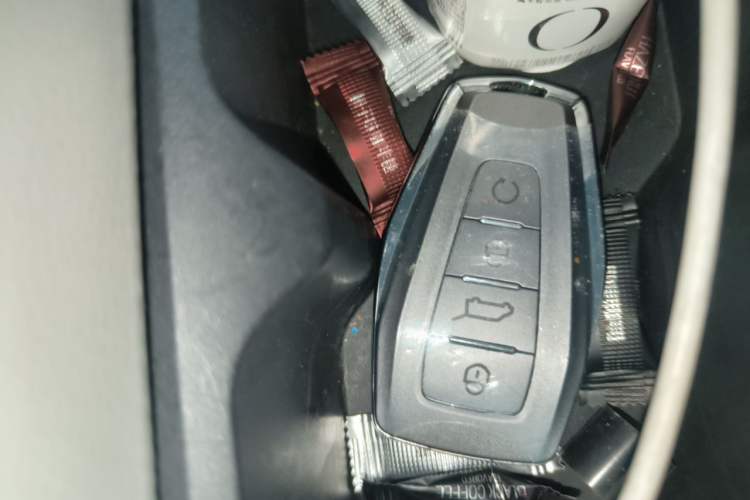 Used Farizon Super VAN 2025 Model, Zhifu Edition, Short-wheelbase Medium-roof, 83 kWh Vehicle Key