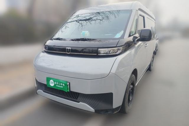 Used Farizon Super VAN 2025 Yucheng Action-Pak, Short-Axle 68kWh ZhiXin, 5-seater
