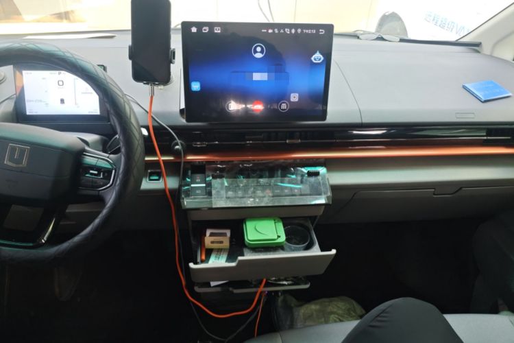 Used Farizon Super VAN 2025 Yucheng Edition, Action-Pak 68kWh Audio And AC Panel