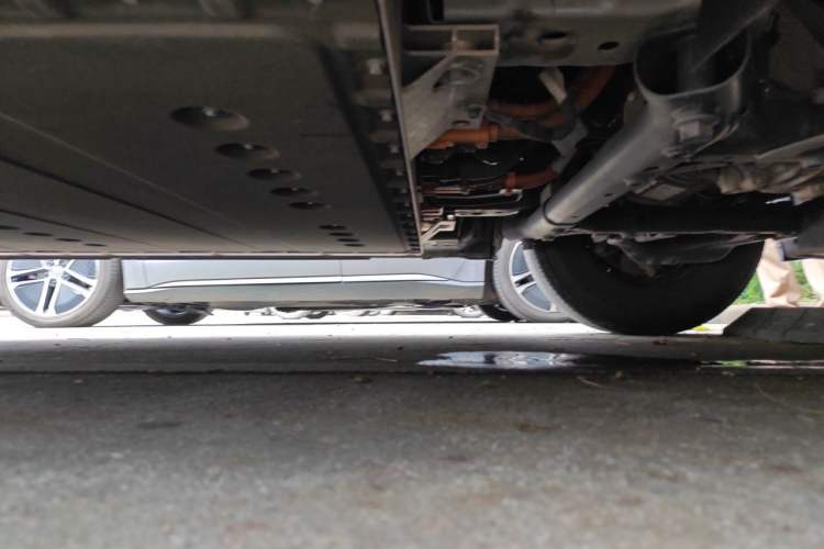 Used Farizon Super VAN 2025 Yucheng Edition, Action-Pak 68kWh Chassis Front Right